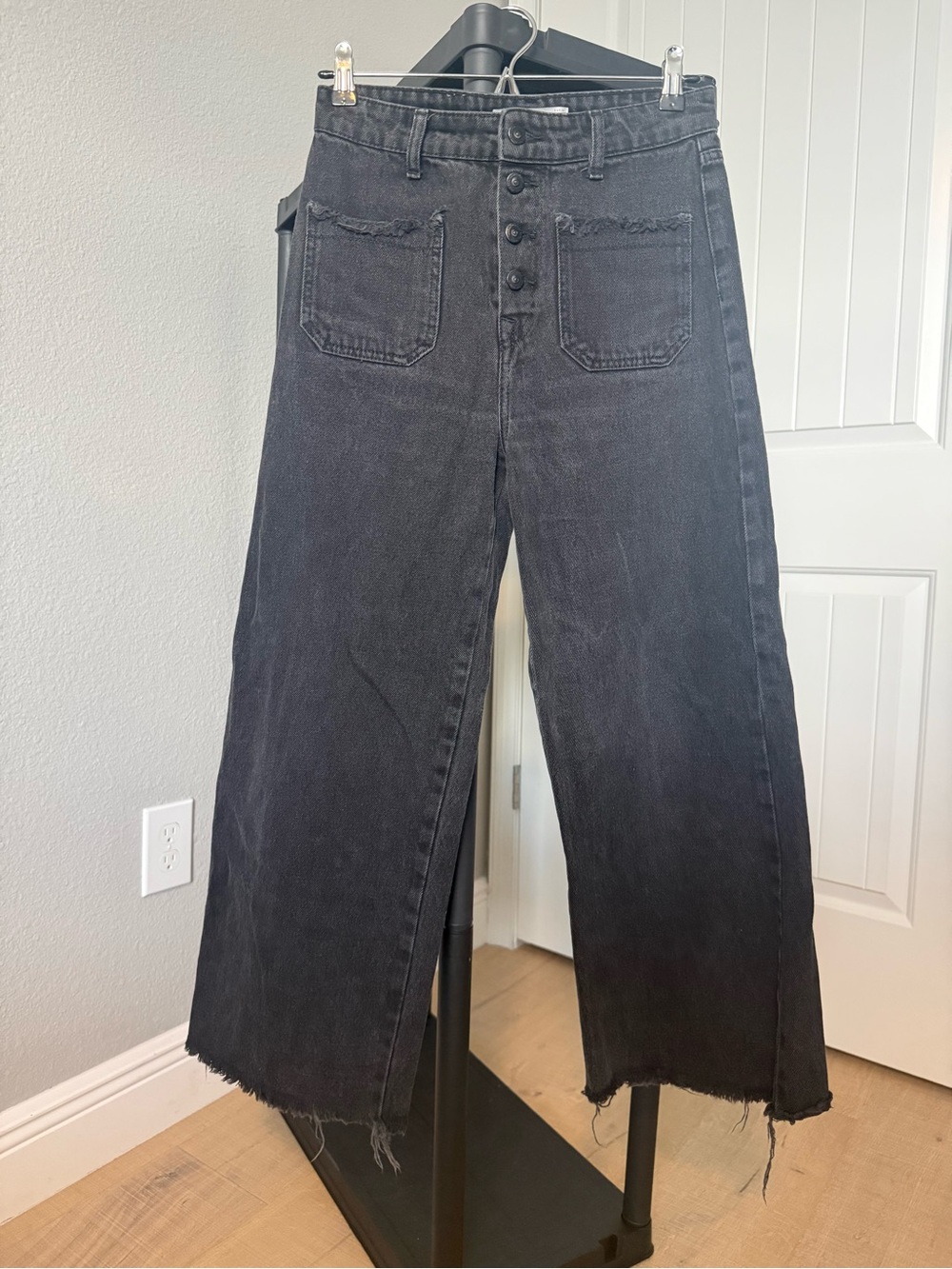 Zara Black Wide-Leg High-Rise Button-Fly Jeans